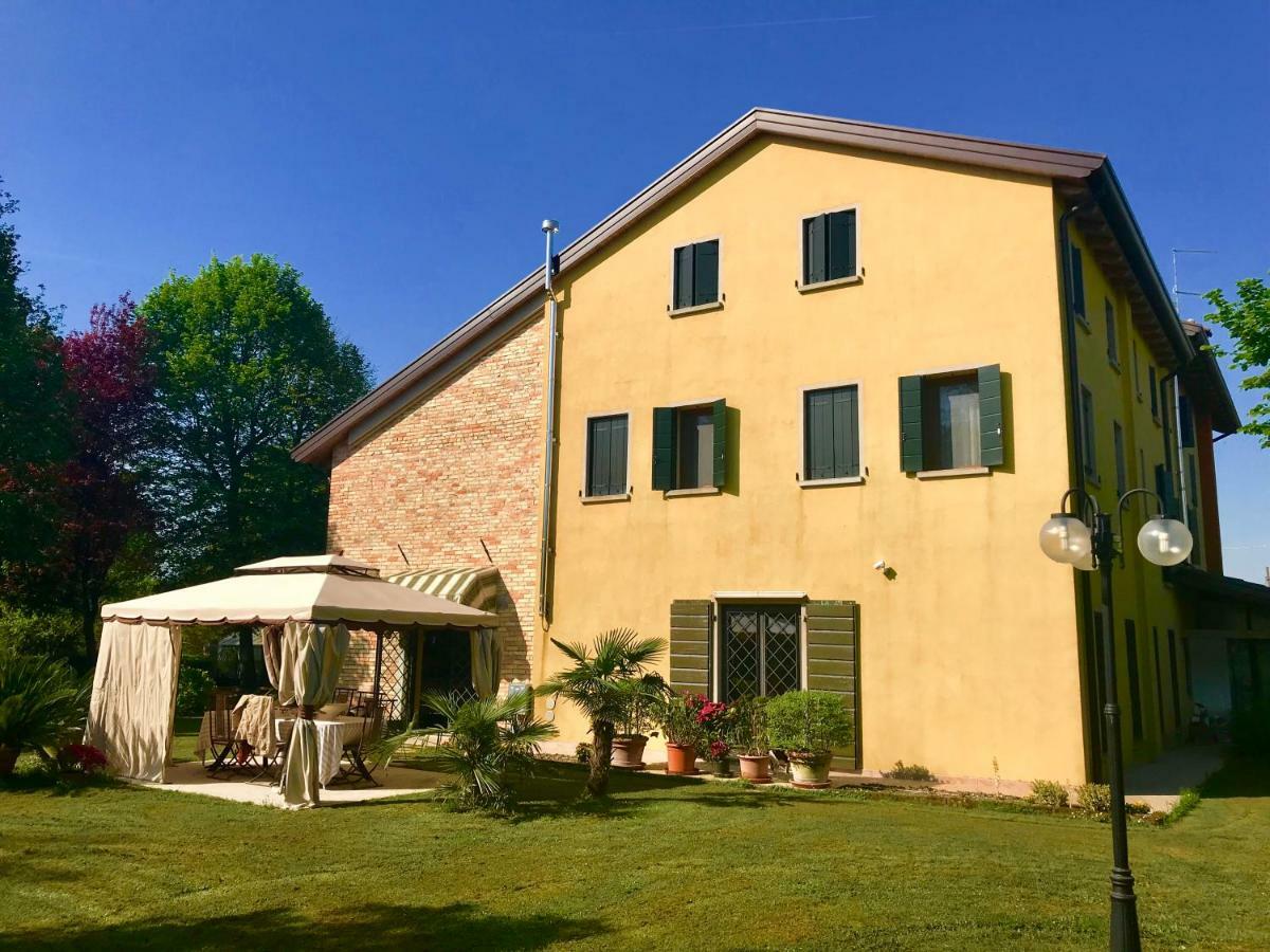 Bed and Breakfast Al Vecchio Fienile Сан-Мікеле-аль-Тальяменто Екстер'єр фото